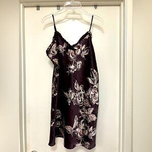 Morgan Taylor Intimates - nightgown - floral - spaghetti strap size L